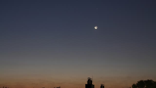 Mond und Merkur am Morgenhimmel