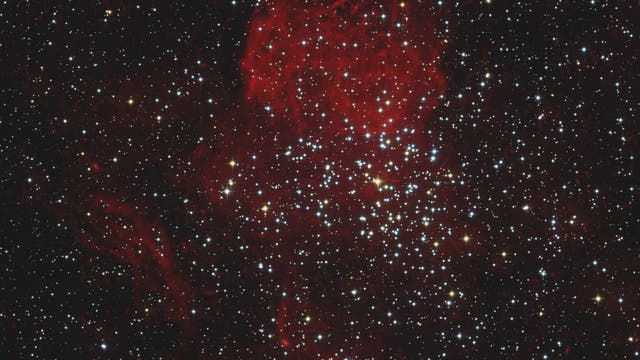 M 37 – offener Sternhaufen in interessanter H-alpha-Struktur
