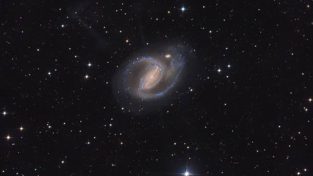 NGC 1097 - eine wechselwirkende Galaxie am Südhimmel