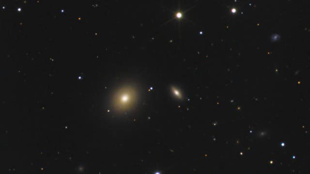 NGC 3998, 3990