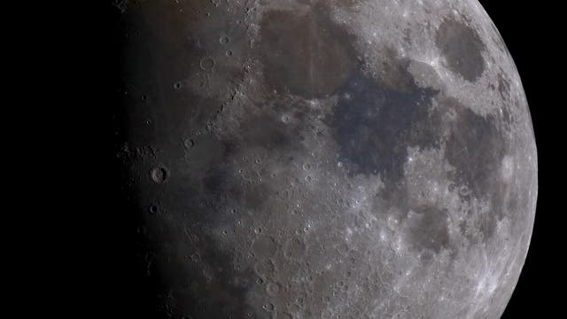 Mondmosaik vom 23.4.2010 als Lab-Farbkomposit