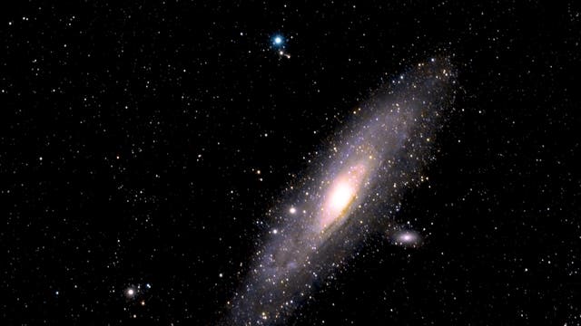 Andromedagalaxie M31 mit Galaxien M32 und M110