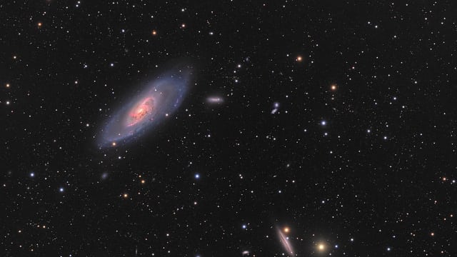 Messier 106 mit H-Alpha-Jet Messier 106 mit H-Alpha-Jet