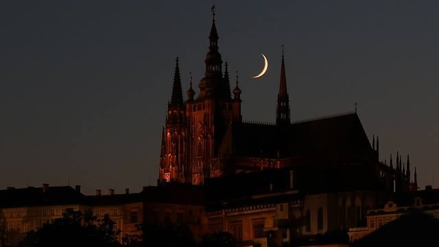 Der EWASS-Mond über Prag Der EWASS-Mond über Prag