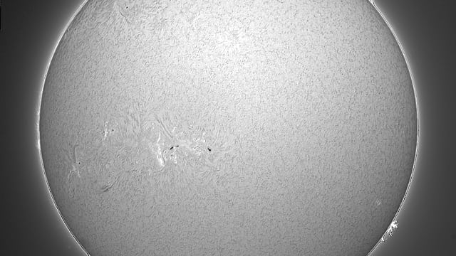 Sonne im H-alpha-Licht Sonne im H-alpha-Licht