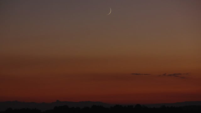 Mond-Venus-Konjunktion am Abendhimmel über Uelzen Mond-Venus-Konjunktion am Abendhimmel über Uelzen