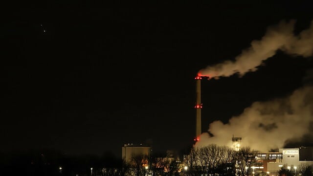 Saturn und Jupiter über der Zuckerfabrik Uelzen Saturn und Jupiter über der Zuckerfabrik Uelzen