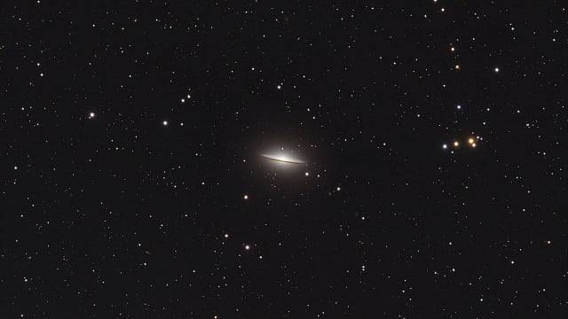 Sombrerogalaxie (Messier 104) Sombrerogalaxie (Messier 104)