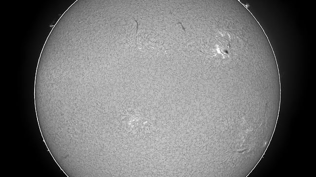 Sonne im H-alpha-Licht am 3. Juli 2021 Sonne im H-alpha-Licht am 3. Juli 2021