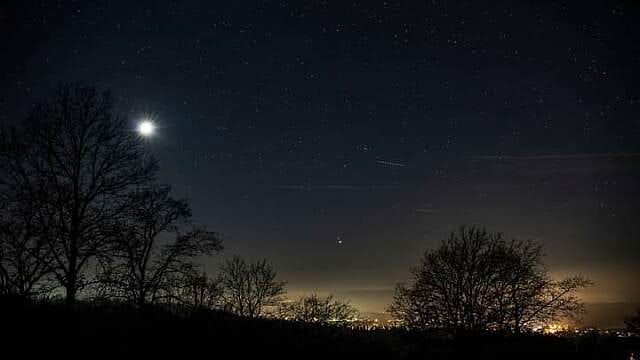 Mond Saturn und Jupiter über Postbauer-Heng Mond Saturn und Jupiter über Postbauer-Heng