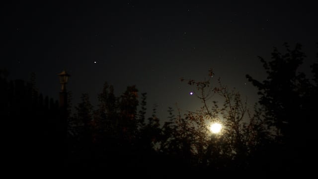 Mond und die Riesenplaneten Jupiter und Saturn Mond und die Riesenplaneten Jupiter und Saturn