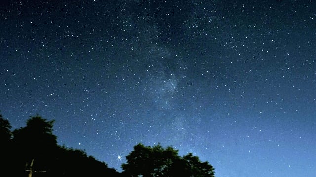 Jupiter, Saturn und die Milchstraße Jupiter, Saturn und die Milchstraße
