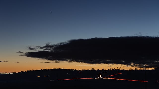 Jupiter und Saturn über Kreisverkehr Jupiter und Saturn über Kreisverkehr