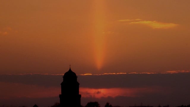 Lichtsäule bei Sonnenuntergang Lichtsäule bei Sonnenuntergang