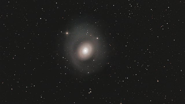 Messier 94 oder endlich wieder mal mein 8-Zöller Messier 94 oder endlich wieder mal mein 8-Zöller