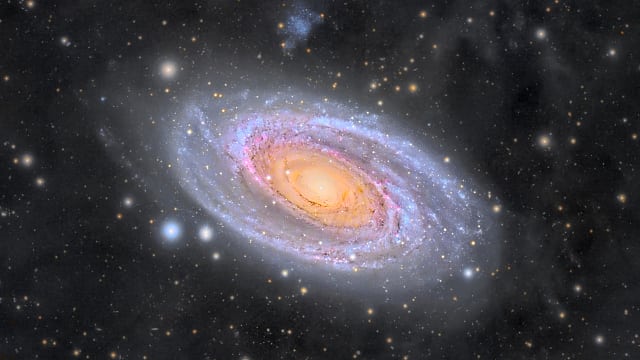 Messier 81 - Eine Galaxie gebadet in galaktischem Zirrus Messier 81 - Eine Galaxie gebadet in galaktischem Zirrus