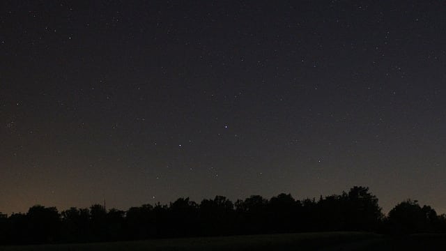 Kastor und Pollux über dem Nordwesthorizont Kastor und Pollux über dem Nordwesthorizont