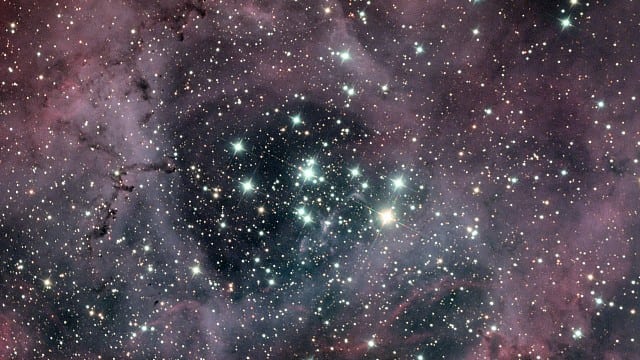 Der offene Sternhaufen NGC 2244 eingebettet in den Rosettennebel NGC 2237, 2238, 2239, 2246 Der offene Sternhaufen NGC 2244 eingebettet in den Rosettennebel NGC 2237, 2238, 2239, 2246