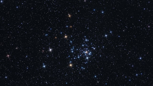 Offener Sternhaufen NGC 2516 Offener Sternhaufen NGC 2516