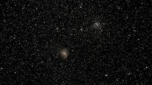 NGC 6946 NGC 6939 NGC 6946 NGC 6939