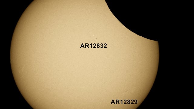 Zwei aktive Regionen und die partielle Sonnenfinsternis Zwei aktive Regionen und die partielle Sonnenfinsternis