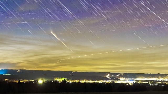 Panstarrs-, Sternstrich- und Flugzeugspuren Panstarrs-, Sternstrich- und Flugzeugspuren