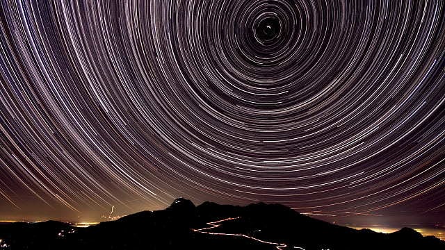 Sternspuren über dem Wendelstein Sternspuren über dem Wendelstein