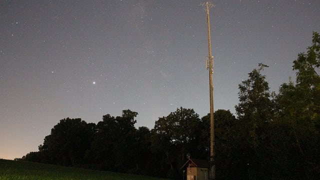 Jupiter und Saturn neben dem Antennenträger des Senders Biberach Jupiter und Saturn neben dem Antennenträger des Senders Biberach