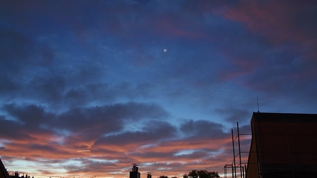 Venus (mit Aureole) und Morgenrot Venus (mit Aureole) und Morgenrot