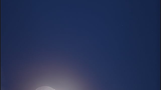 Begegnung von Mond und Jupiter am 14. April Begegnung von Mond und Jupiter am 14. April