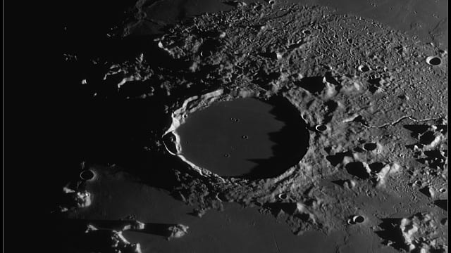 Die zackigen Schatten von Plato Die zackigen Schatten von Plato