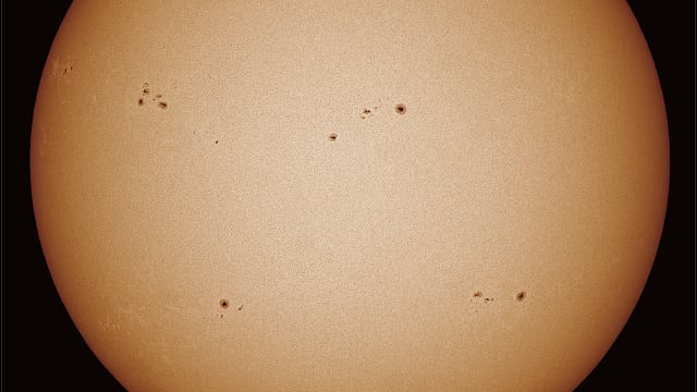 Gefleckte Sonne Gefleckte Sonne