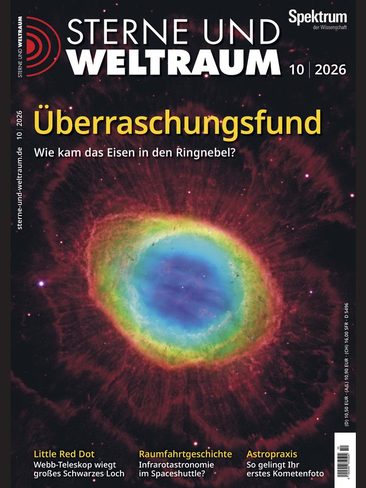 Titelbild der Zeitschrift "Sterne und Weltraum" Ausgabe 10/2026. Im Zentrum ist ein farbenfrohes astronomisches Bild des Ringnebels zu sehen, das von einem leuchtenden blauen Zentrum zu einem roten &auml;u&szlig;eren Rand &uuml;bergeht. Der Titel "&Uuml;berraschungsfund" und die Frage "Wie kam das Eisen in den Ringnebel?" sind prominent platziert. Oben rechts steht "Spektrum der Wissenschaft". Am unteren Rand sind die Begriffe "Little Red Dot", "Raumfahrtgeschichte" und "Astropraxis" aufgef&uuml;hrt.