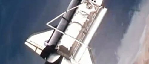 Die Discovery nach dem Ablegen von der ISS Die Discovery nach dem Ablegen von der ISS