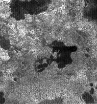 Kohlenwasserstoff-Seen auf Titan?