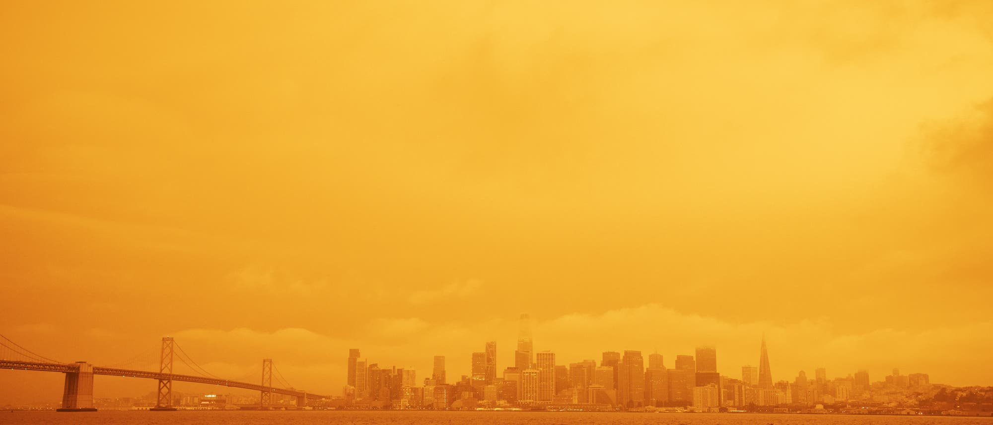 Waldbrände tauchen San Francisco in einen roten Schimmer