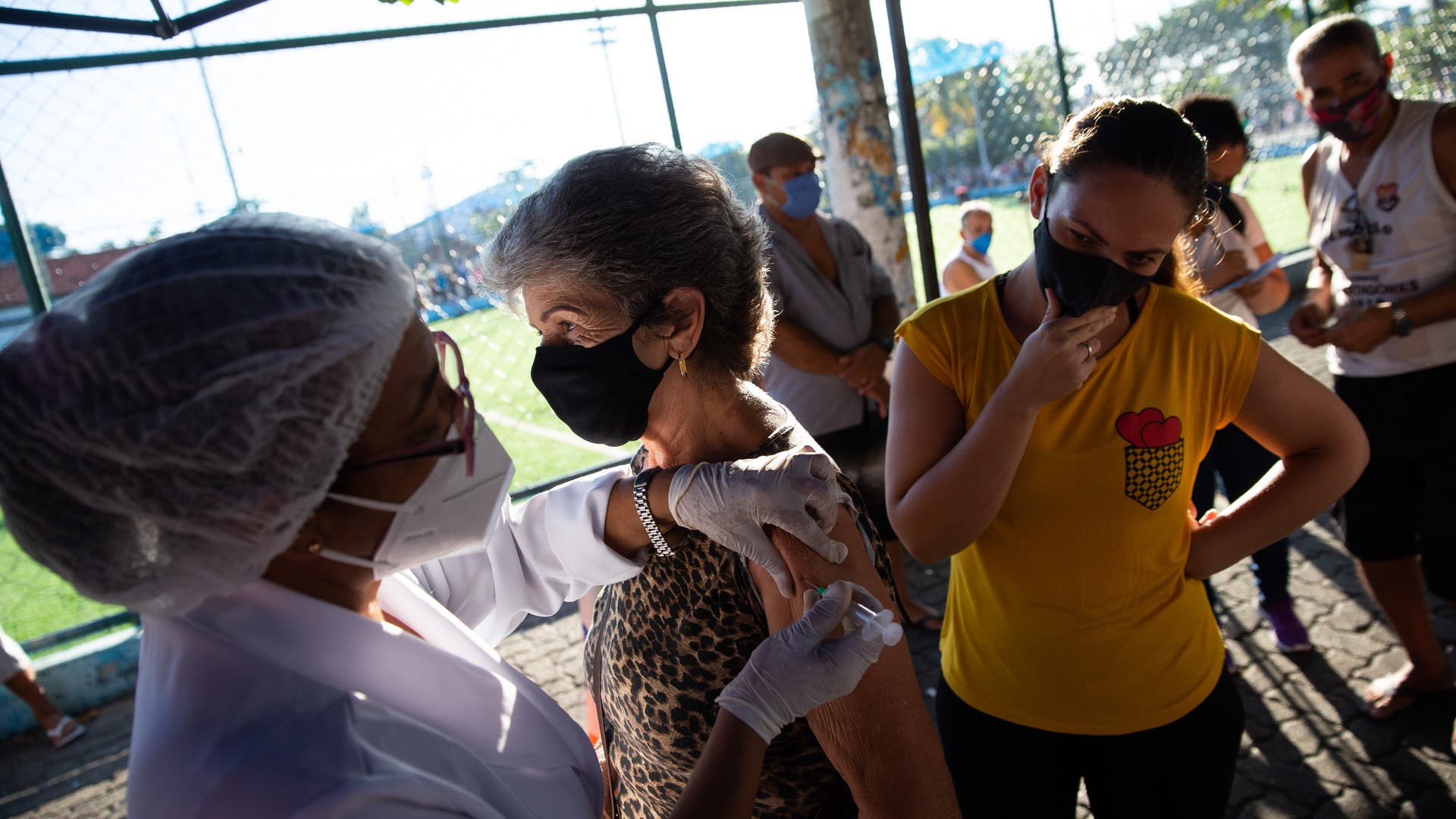 CoronaVac Klassischer Vektorimpfstoff wirkt effektiv Spektrum der Wissenschaft