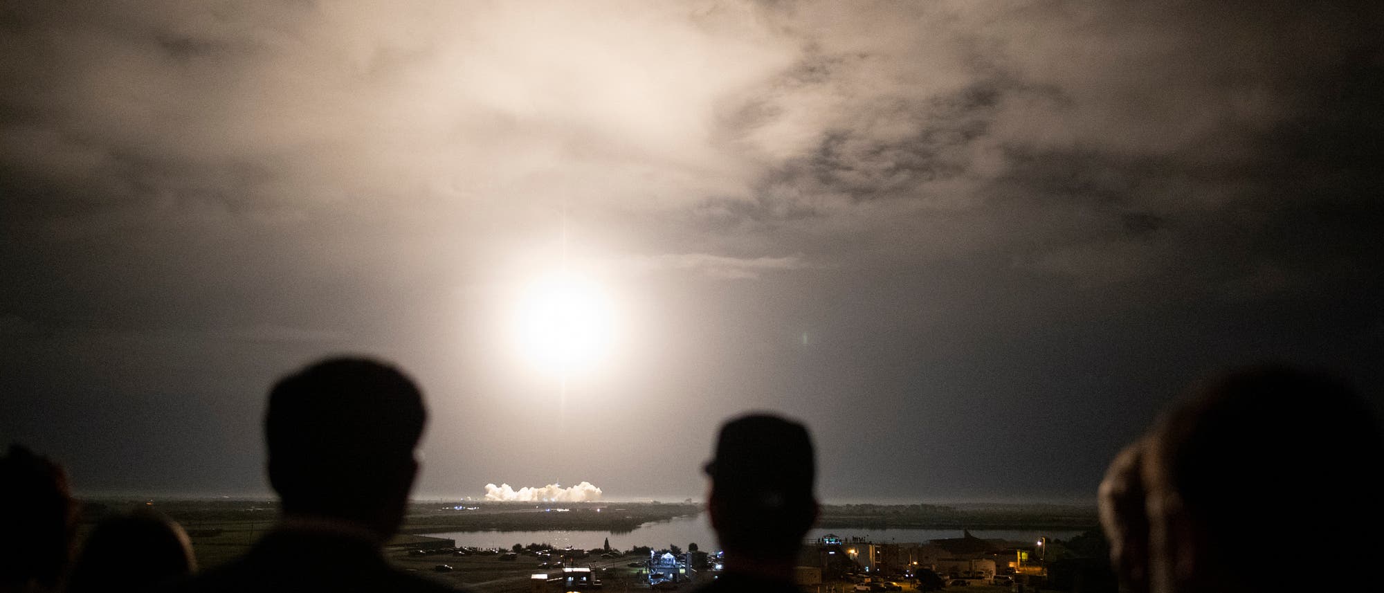 Am 11. November 2021 um 3.03 Uhr deutscher Zeit ist die Crew-3 von SpaceX mit Matthias Maurer an Bord zur Internationalen Raumstation gestartet. Am 11. November 2021 um 3.03 Uhr deutscher Zeit ist die Crew-3 von SpaceX mit Matthias Maurer an Bord zur Internationalen Raumstation gestartet.