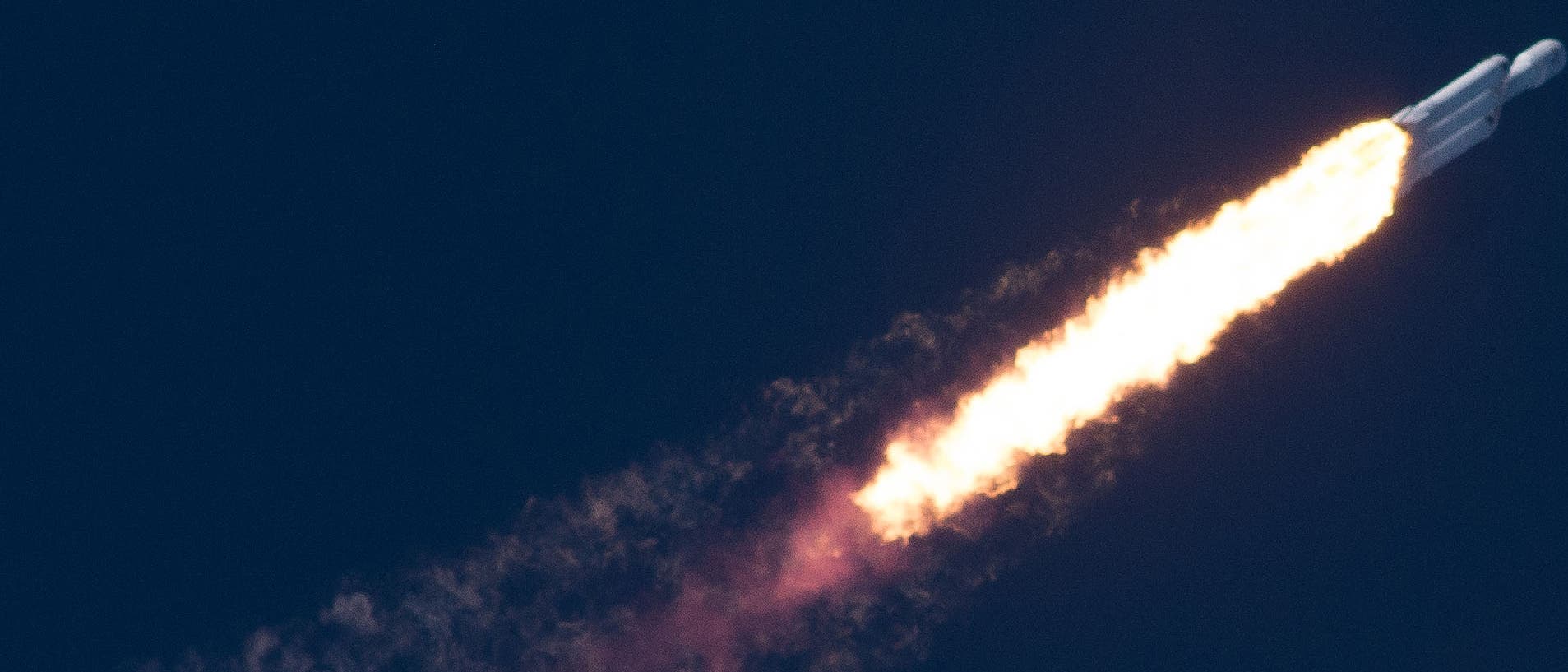 SpaceX-Schwerlastrakete Falcon Heavy SpaceX-Schwerlastrakete Falcon Heavy