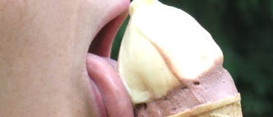 Eis schlecken Eis schlecken