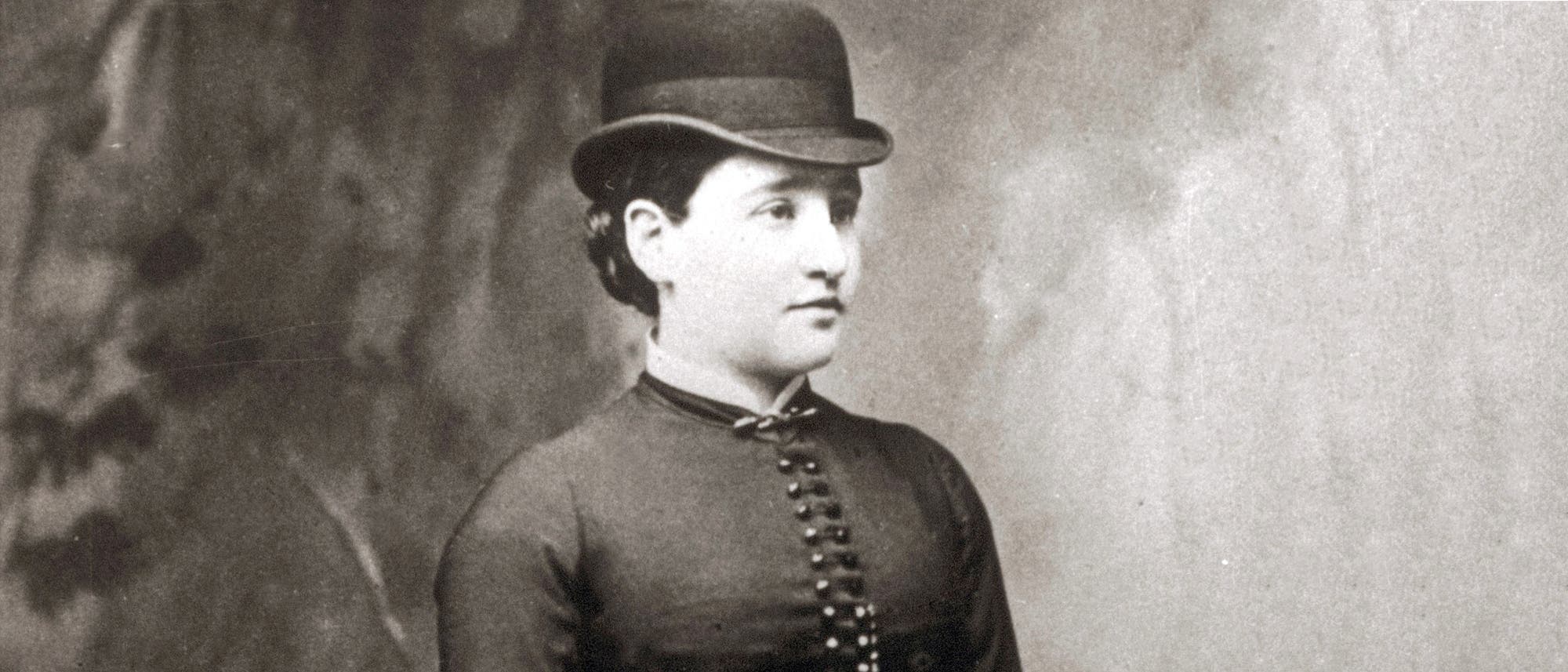 Bertha Pappenheim in einer Fotografie aus dem Jahr 1882