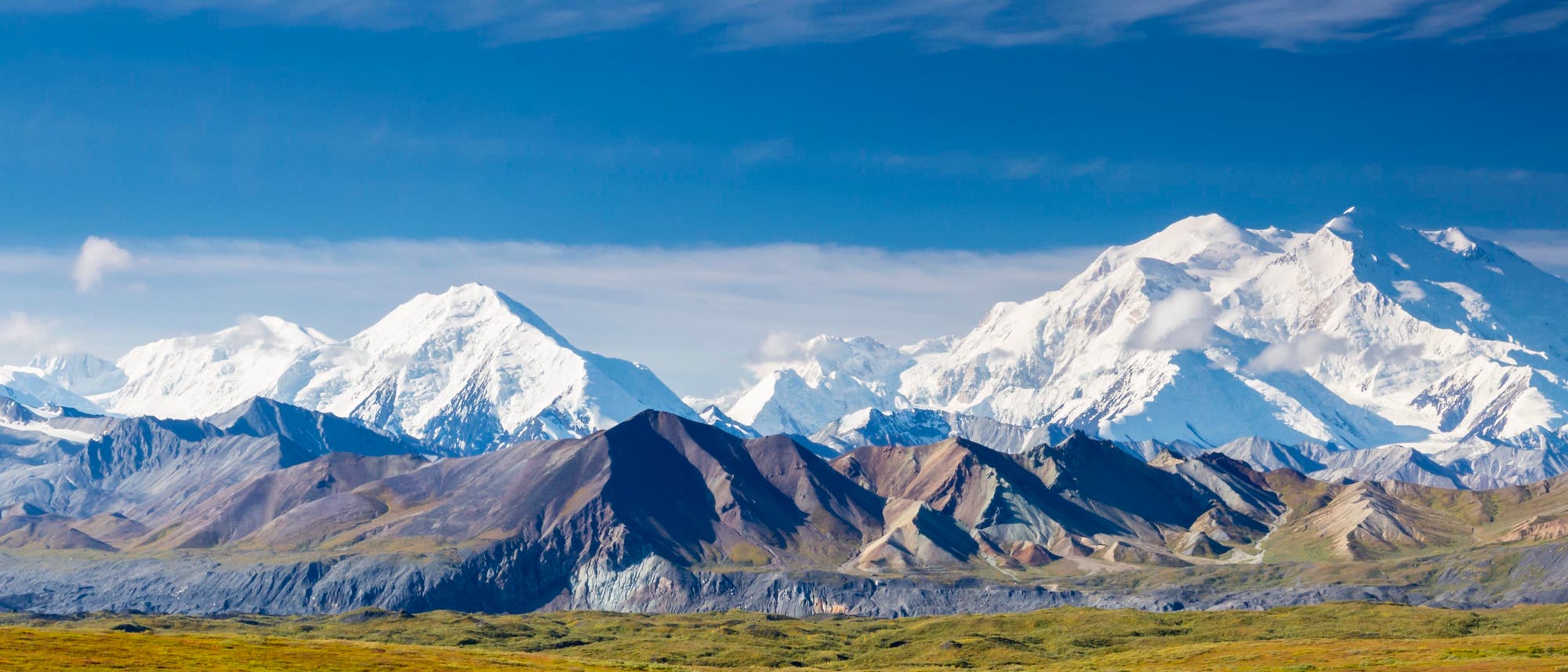Der Mount Mckinley mit dem Muldrow-Gletscher im Denali Nationalpark, Alaska. Der Mount Mckinley mit dem Muldrow-Gletscher im Denali Nationalpark, Alaska.