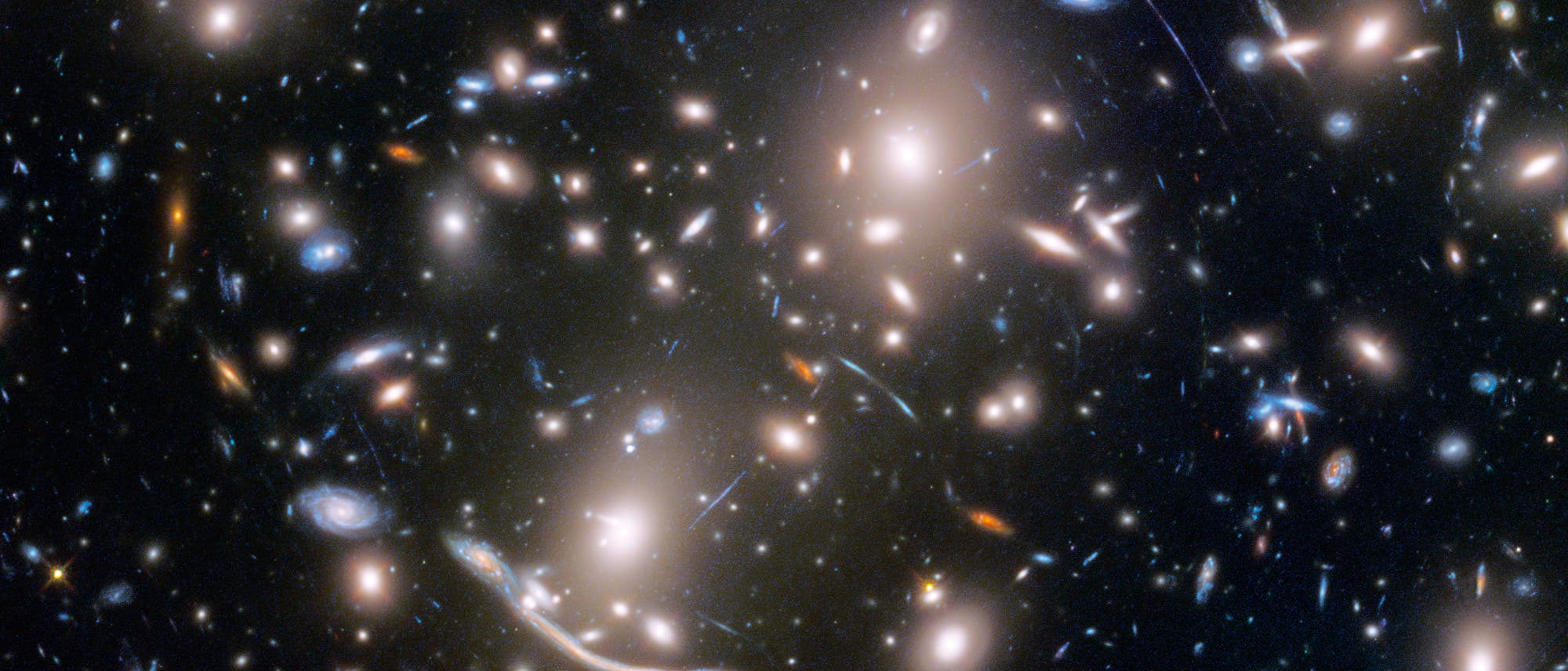 Gravitationslinsen im Einsatz Gravitationslinsen im Einsatz