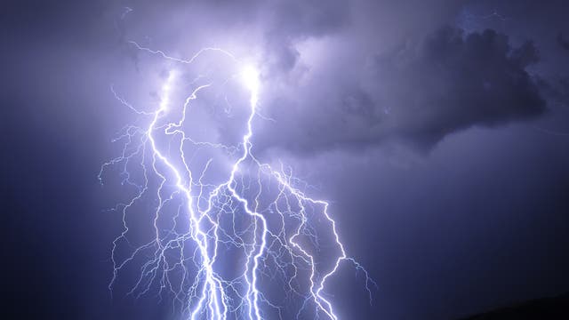 Gewitter mit Blitzen in Tucson, Arizona