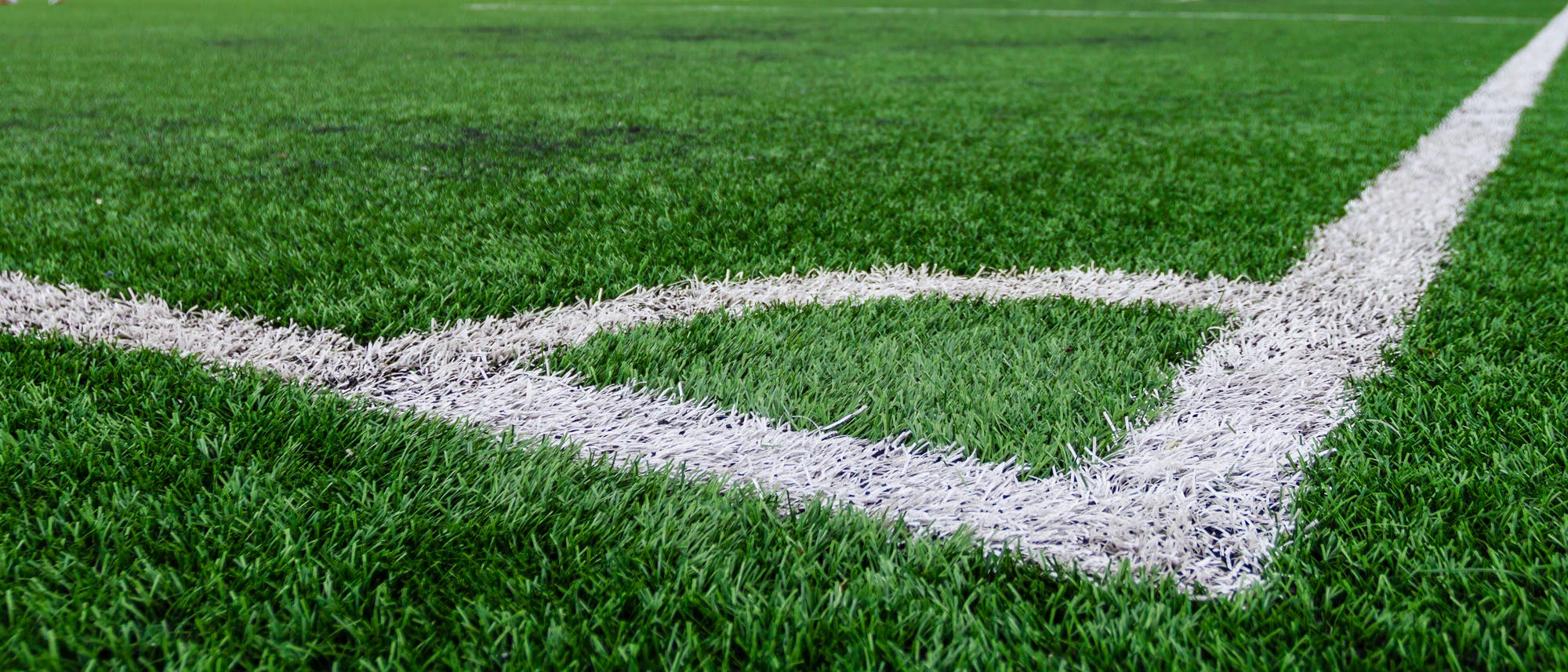 Kunstrasen-Fußballfeld Kunstrasen-Fußballfeld