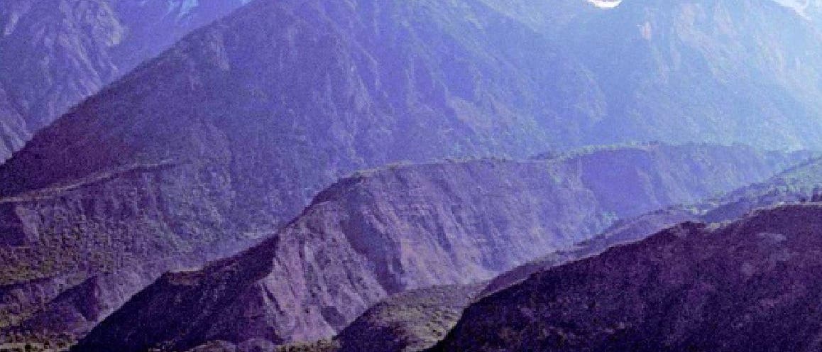 Übergang vom Tibet-Plateau in den Himalaja Übergang vom Tibet-Plateau in den Himalaja