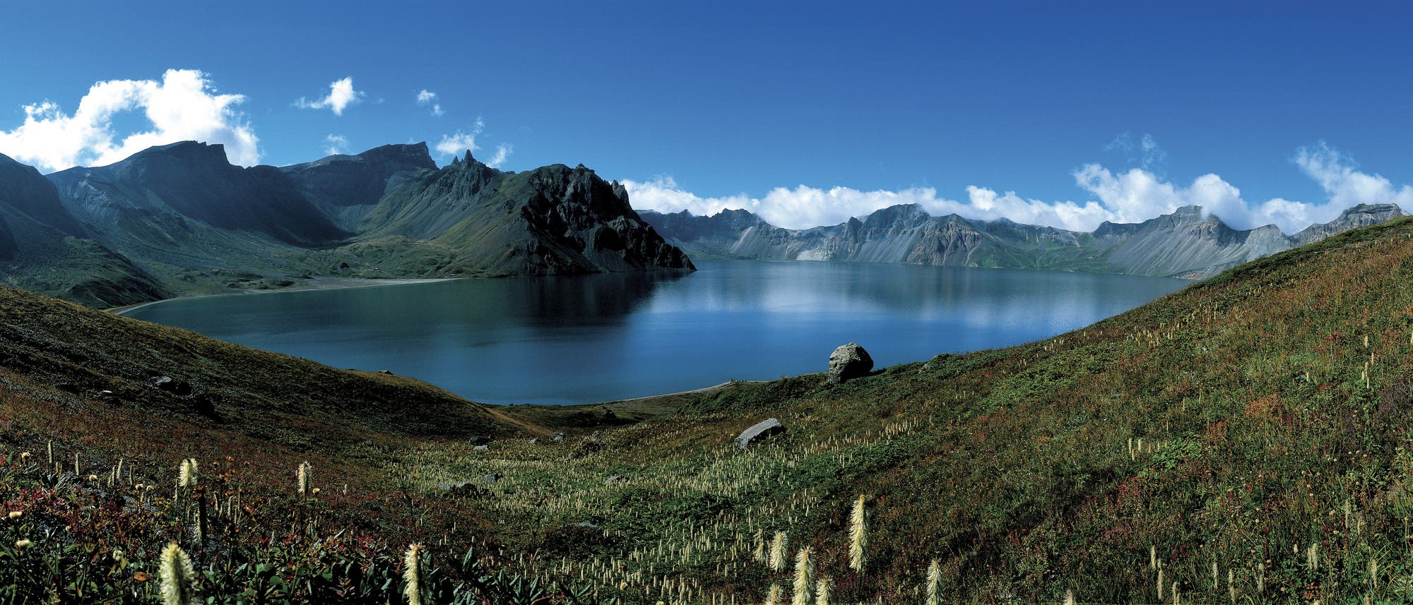 Kratersee des Vulkans Paektu Kratersee des Vulkans Paektu