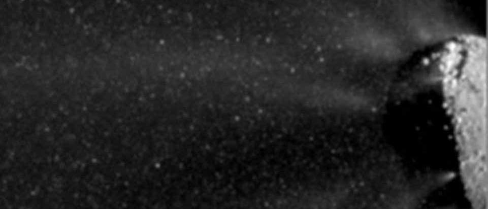 Der Komet Hartley 2 im Schneegestöber