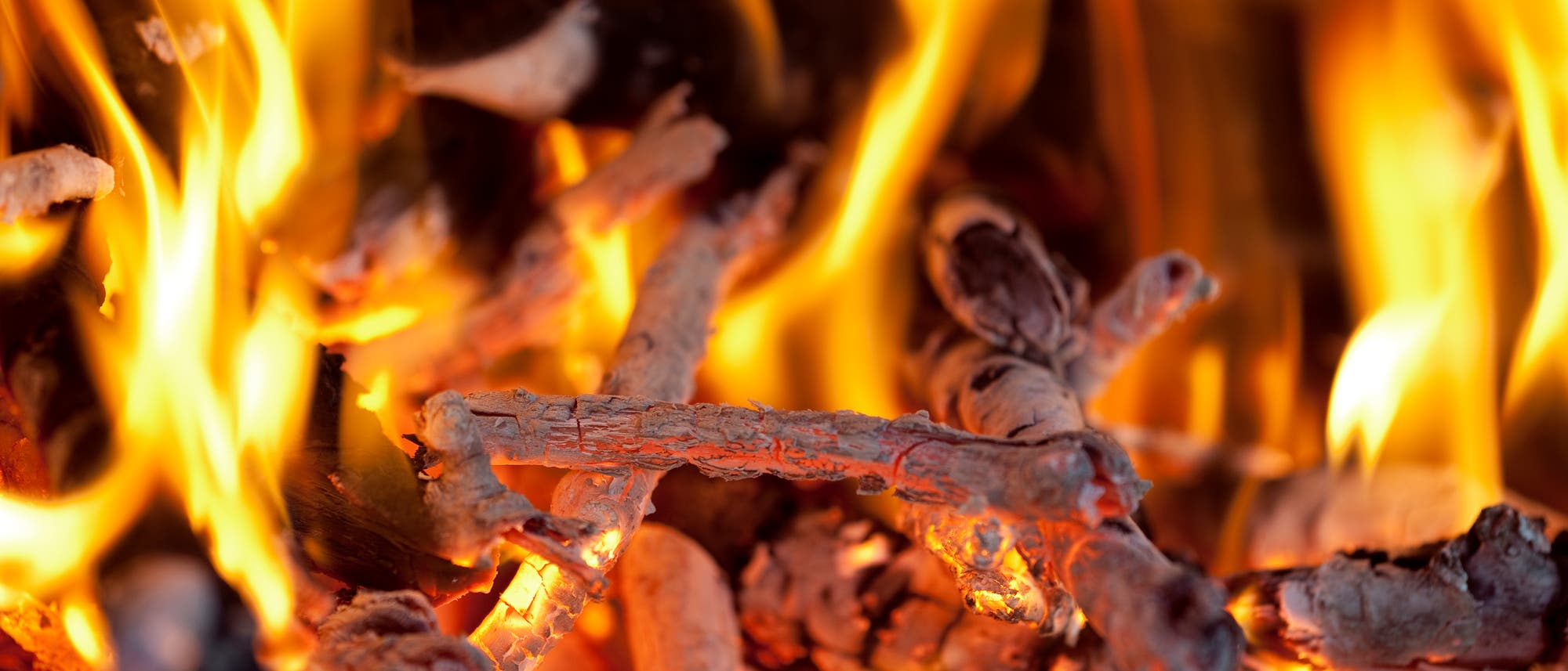 Holzfeuer Holzfeuer