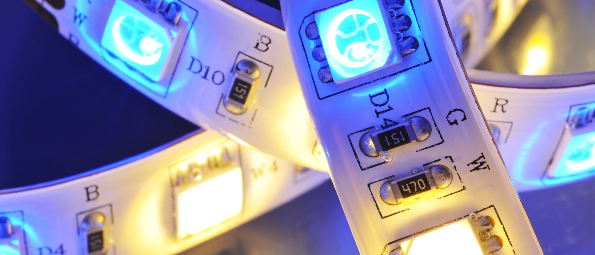 Elektronik in Streifen Elektronik in Streifen